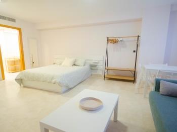 Estudio Central Beach - Apartamento en Estepona